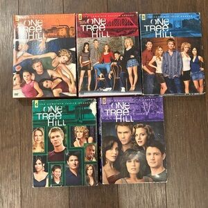 One Tree Hill Complete Seasons 1-5 DVD Box Set - Multi-Color